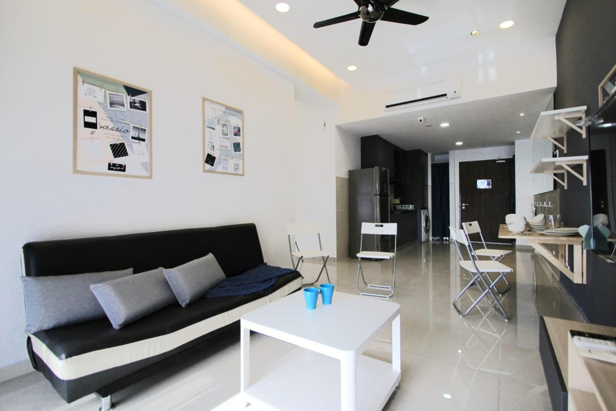 شقة Cozy, High-Floor 2Br Apt Near Legoland نوساجايا المظهر الخارجي الصورة